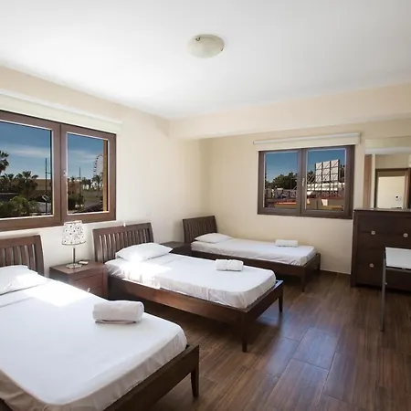 Apartment Na101 *